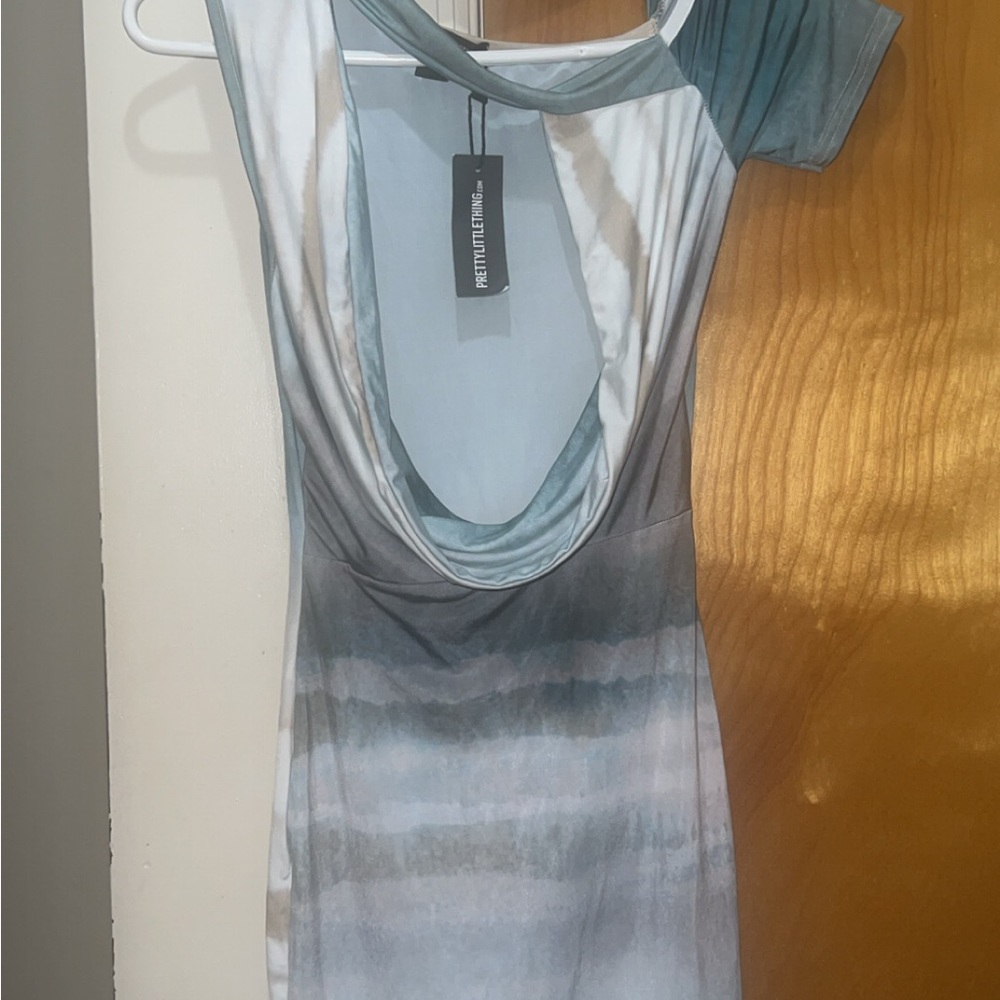 PrettyLittleThing Blue and Gray Gradient Dress